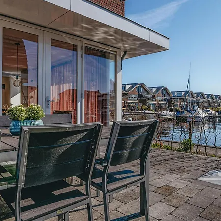 3 Bedroom Front In Σπίτι διακοπών Uitgeest