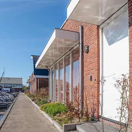 3 Bedroom Front In