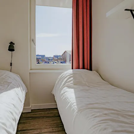 3 Bedroom Front In *
