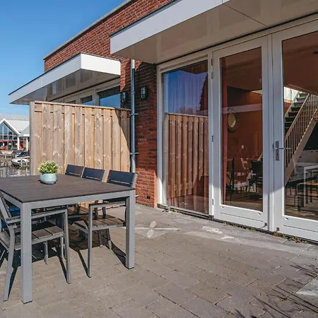 3 Bedroom Front In