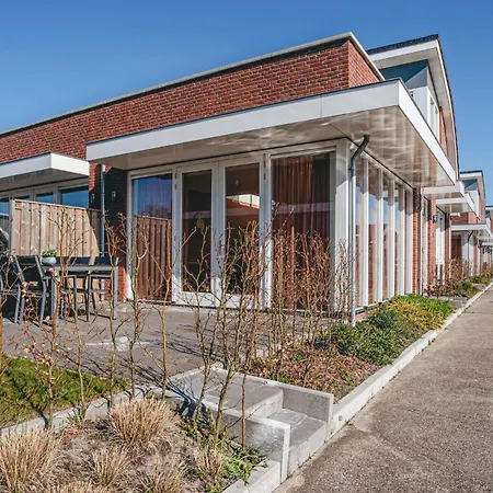 3 Bedroom Front In Uitgeest
